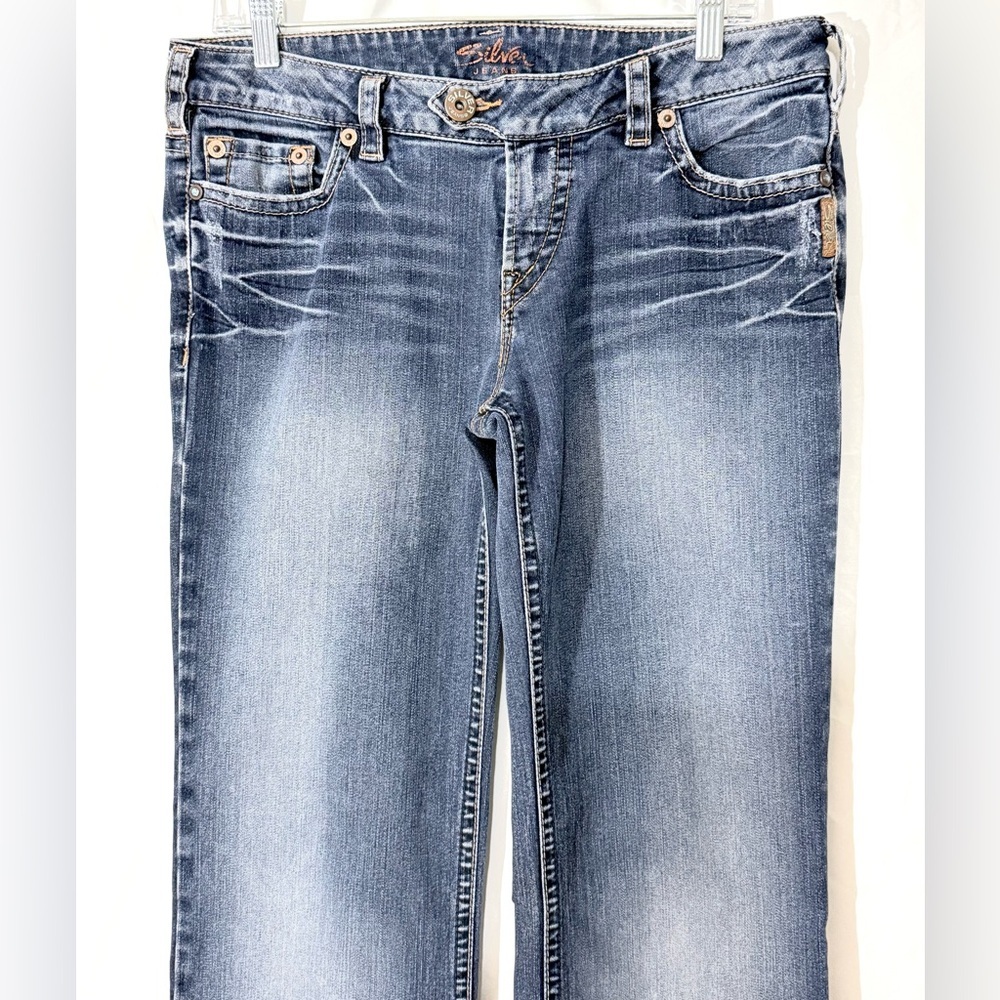 Silver “Tina” Slim Fit Flare Mid Rise Stretchy Figure Flattering Jeans Size 32 - Picture 4 of 14